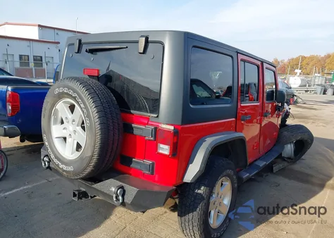 2016 Jeep Wrangler Unlimited Sport z USA, uszkodzony, nr VIN 1C4BJWDG3GL118178